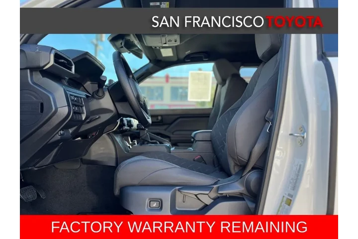 $451 : Gold Certified 2026 Tacoma SR image 10