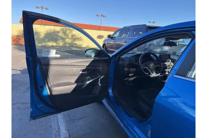 $18527 : Nissan Sentra 2024 SR 4dr Se image 4