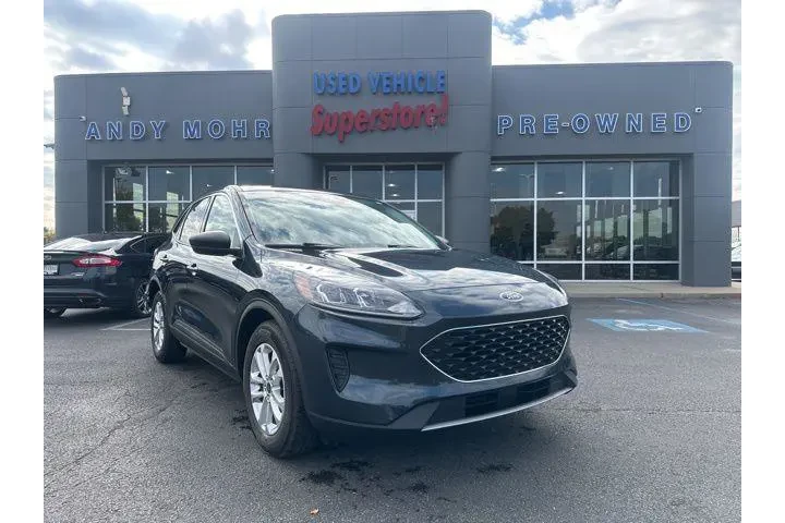 $21707 : Ford Escape 2022 SE 4dr SUV image 1