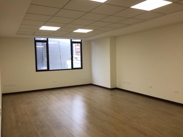 $99000 : Oficina Edificio Omega image 2