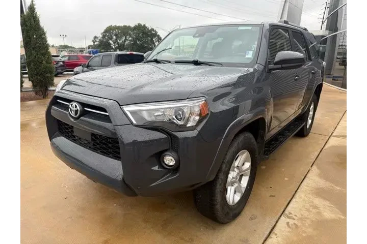 $36257 : Toyota 4Runner 2024 4x4 SR5 image 1