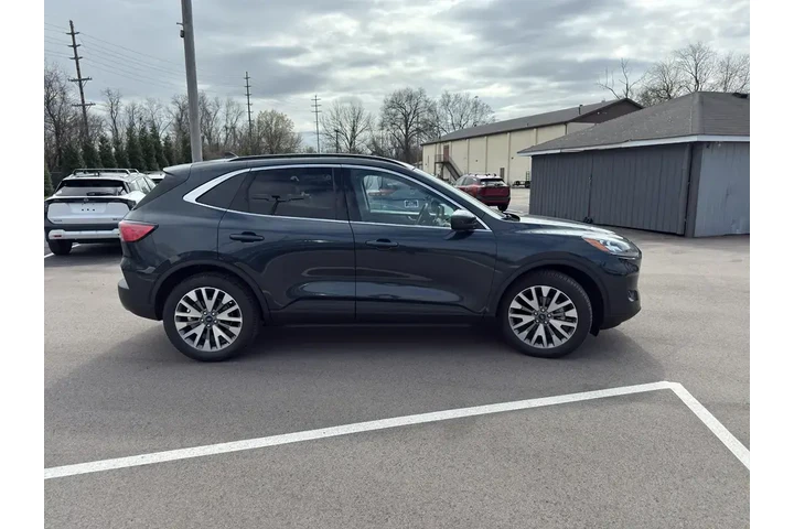 $21991 : Ford Escape 2022 AWD Titaniu image 9