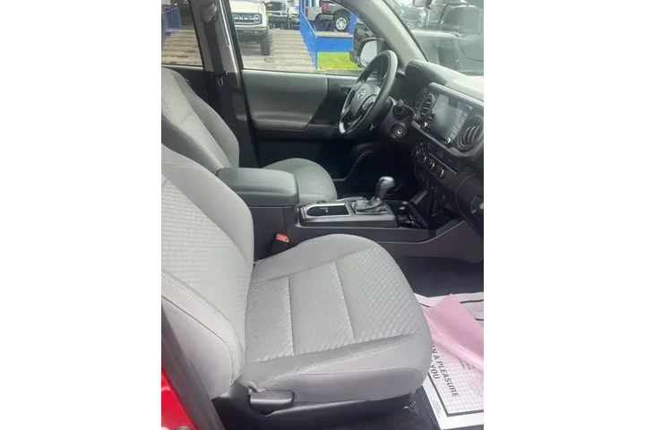 $34988 : Toyota Tacoma 2021 4x4 TRD P image 4