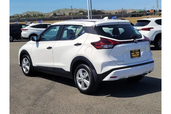 $23900 : Nissan Kicks 2024 S 4dr Cros image 6