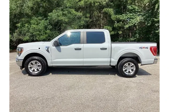 $39943 : Ford F-150 2023 4x4 XLT 4dr image 6