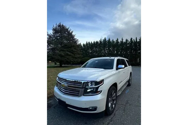 $15995 : Chevrolet Suburban 2015 4x4 image 1