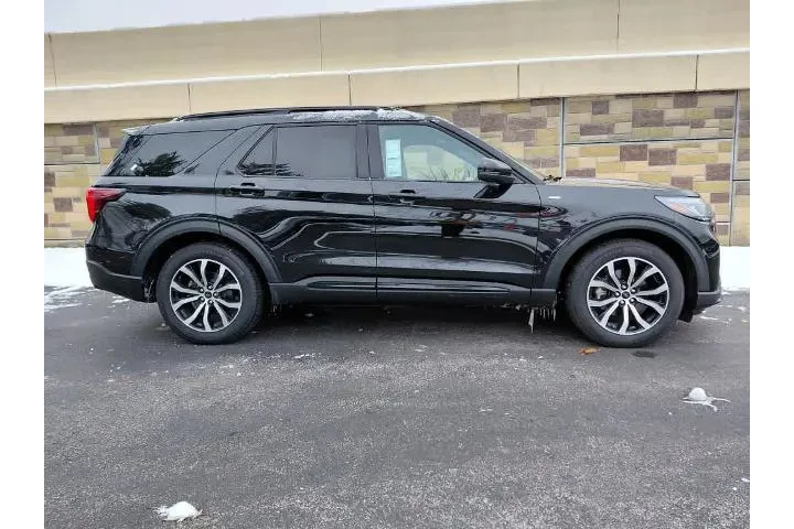 $37577 : Ford Explorer 2025 ST-Line 4 image 3