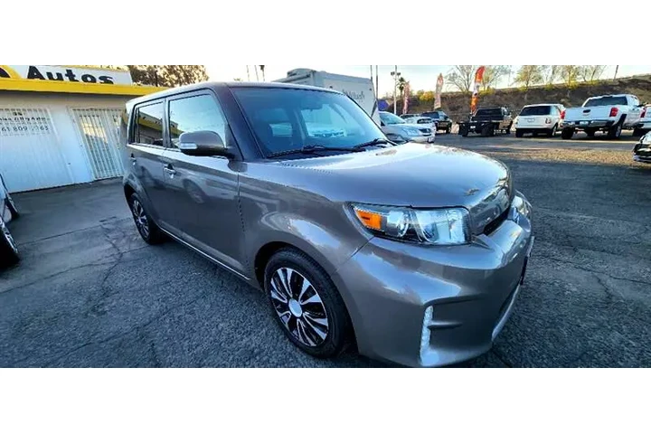 $9999 : 2015 xB image 8