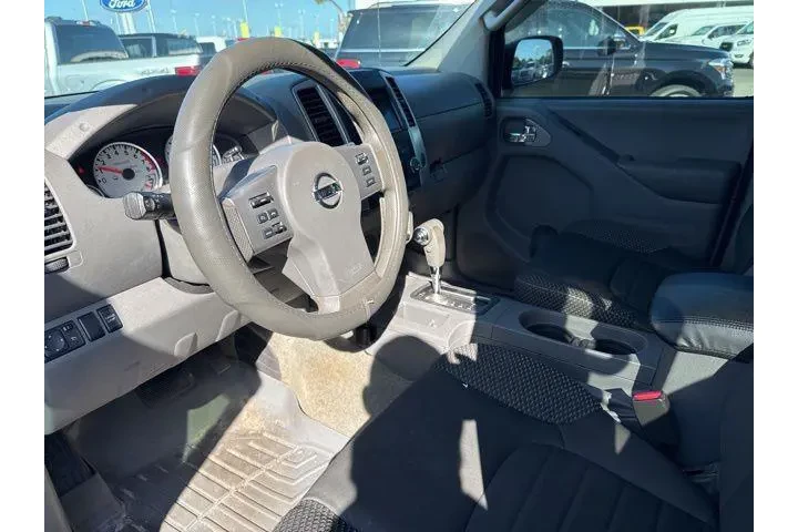 $10999 : Nissan Frontier 2015 4x2 S 4 image 7