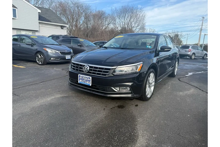 $14999 : 2017 Passat SE image 1