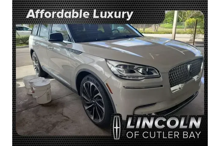 $27990 : Lincoln Aviator 2020 AWD Res image 1