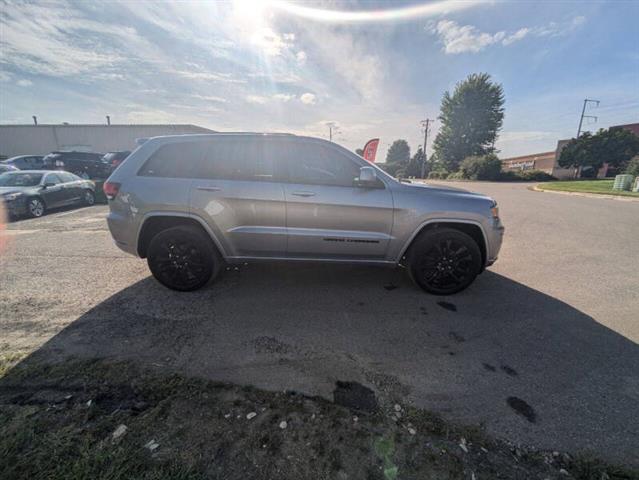 $17990 : 2018 Grand Cherokee Altitude image 8