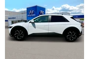 $25998 : Hyundai IONIQ 5 2024 SE Stan thumbnail