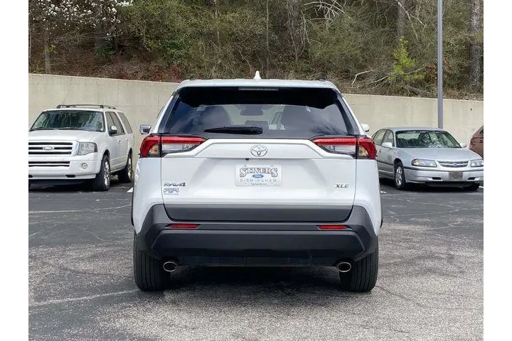 $26490 : Toyota RAV4 2024 XLE 4dr SUV image 5