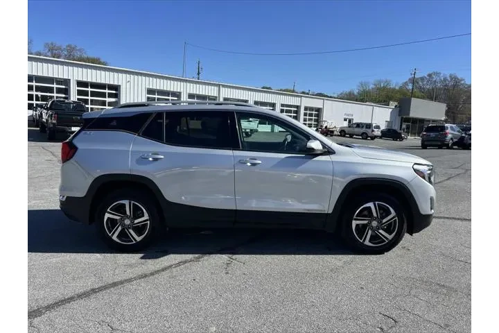 $15897 : GMC Terrain 2020 4x4 SLT 4dr image 8