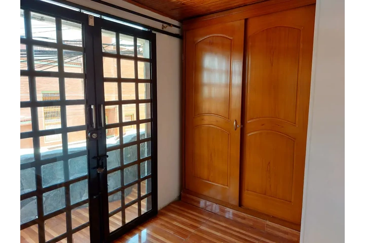 $280000000 : VENDO APTO DE 4 HABITACIONES image 5