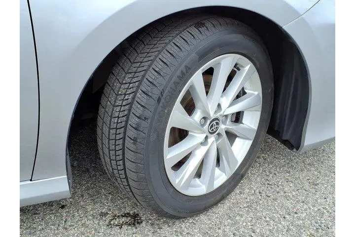 $25311 : Toyota Camry 2023 LE 4dr Sed image 4