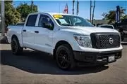 2018 Nissan Titan 714-757-1134 thumbnail