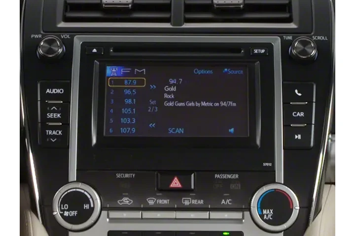 2012 Camry L image 9