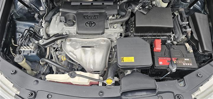 $9300 : Toyota camry 2014 Sport se image 2