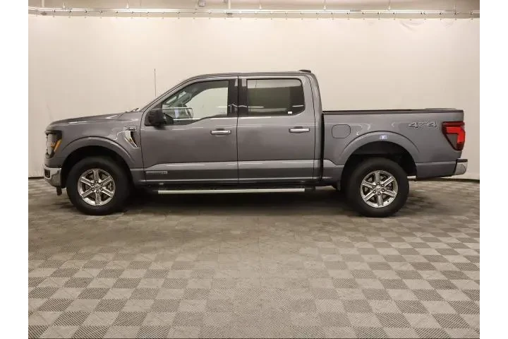 $38763 : Ford F-150 2024 4x4 XLT 4dr image 10