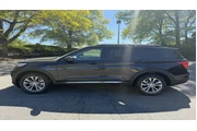 $34986 : Ford Explorer 2023 AWD XLT 4 thumbnail