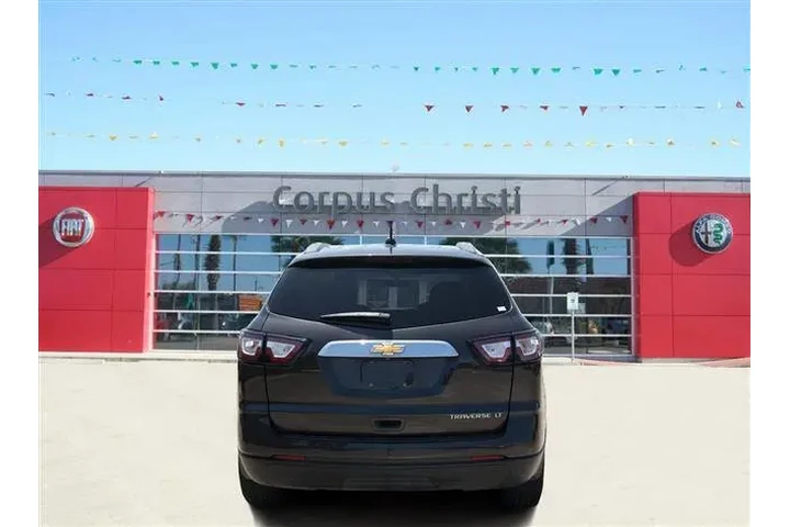 2016 Traverse LT image 7