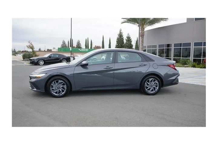 $19984 : 2024 Elantra SEL image 8