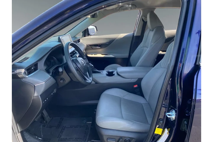 $30770 : Toyota Venza 2021 AWD XLE 4d image 9