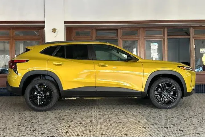 $24985 : Chevrolet Trax 2025 ACTIV 4d image 3