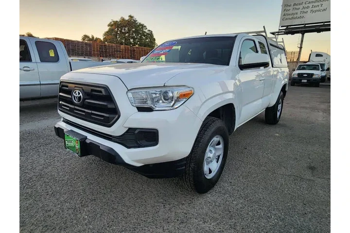 $18599 : 2017 Tacoma SR image 4