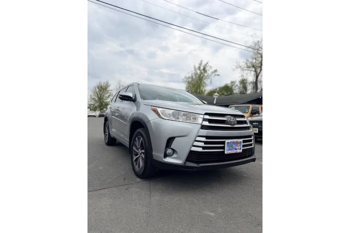 $25995 : 2018 Highlander XLE image 6