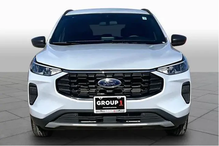 $25127 : Ford Escape 2025 ST-Line 4dr image 4