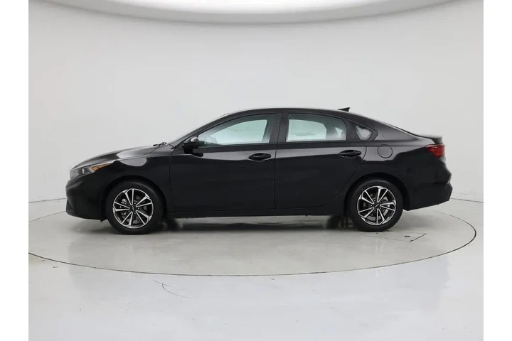 $18998 : Kia Forte 2023 LXS 4dr Sedan image 3