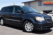 2014  Town and Country Touring en Yuma