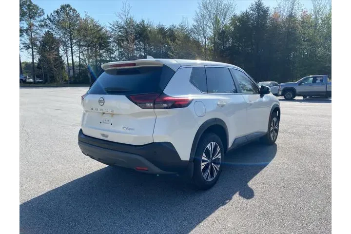 $23620 : Nissan Rogue 2023 AWD SV 4dr image 5