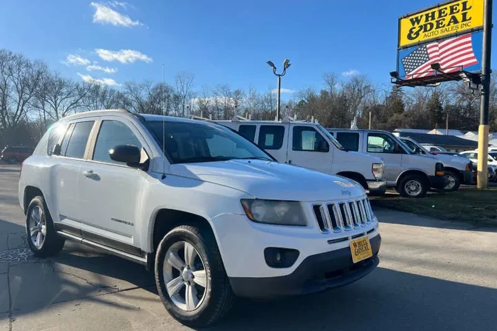 $5995 : 2016 Compass Sport image 3