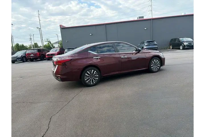 $24980 : Nissan Altima 2025 2.5 SV 4d image 6
