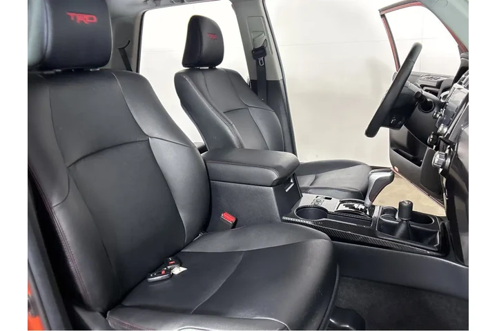 $60000 : Gold Certified2024 4Runner TR image 5