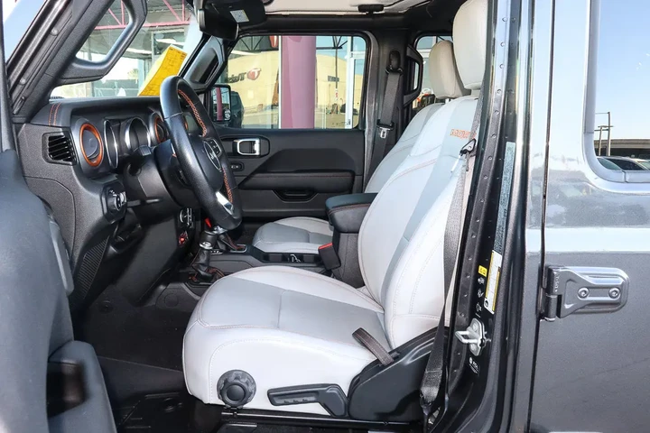 $38488 : 2023 Gladiator Mojave 4x4 image 7