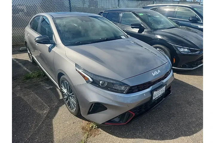 $19491 : Kia Forte 2023 GT-Line 4dr S image 1