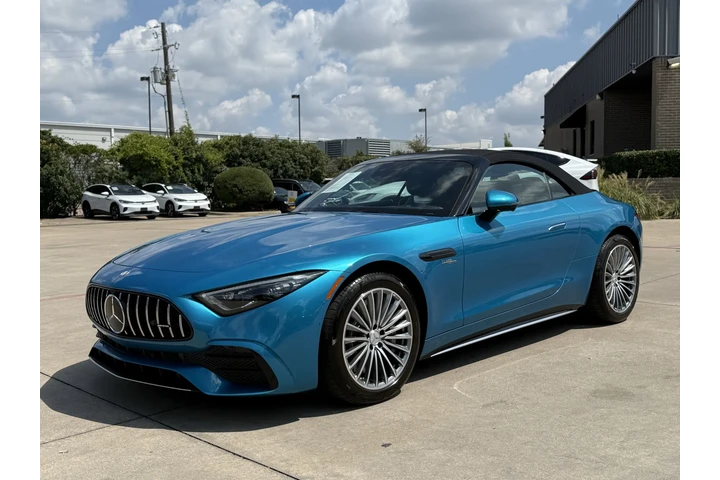 $66990 : 2023 Mercedes-Benz AMG SL 43 image 7