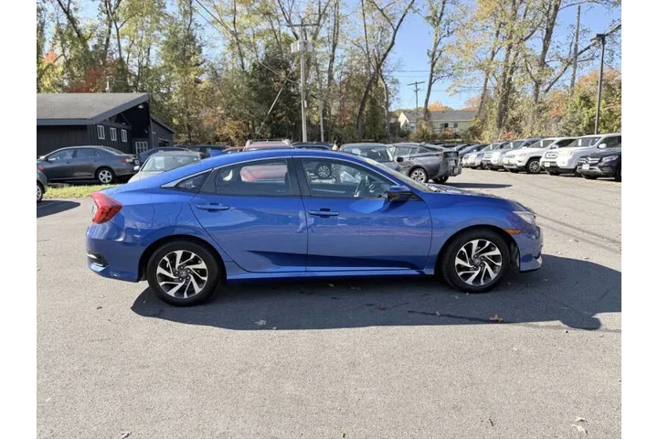 $11995 : 2017 Civic EX image 8