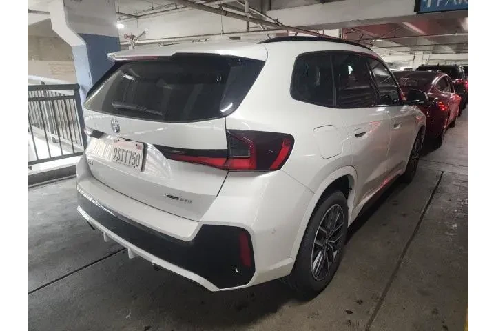 $39900 : BMW X1 2025 AWD xDrive28i 4d image 2