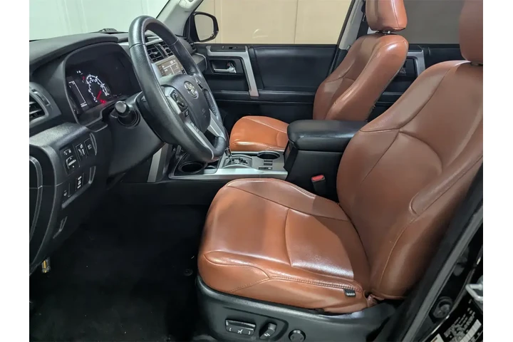 $31797 : Toyota 4Runner 2021 4x2 SR5 image 10