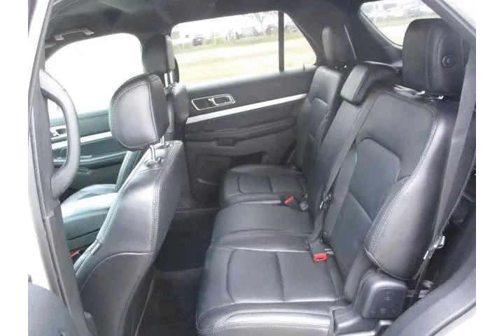 $16995 : Ford Explorer 2017 XLT 4dr S image 10