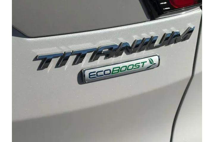 $12990 : Ford Escape 2017 Titanium 4d image 7