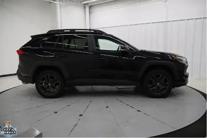 $28495 : Toyota RAV4 2023 AWD Adventu image 2