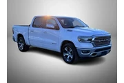 $25995 : Ram 1500 2019 4x4 Laramie 4d thumbnail