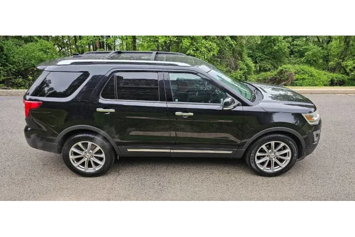 $9495 : 2016 Explorer Limited image 6